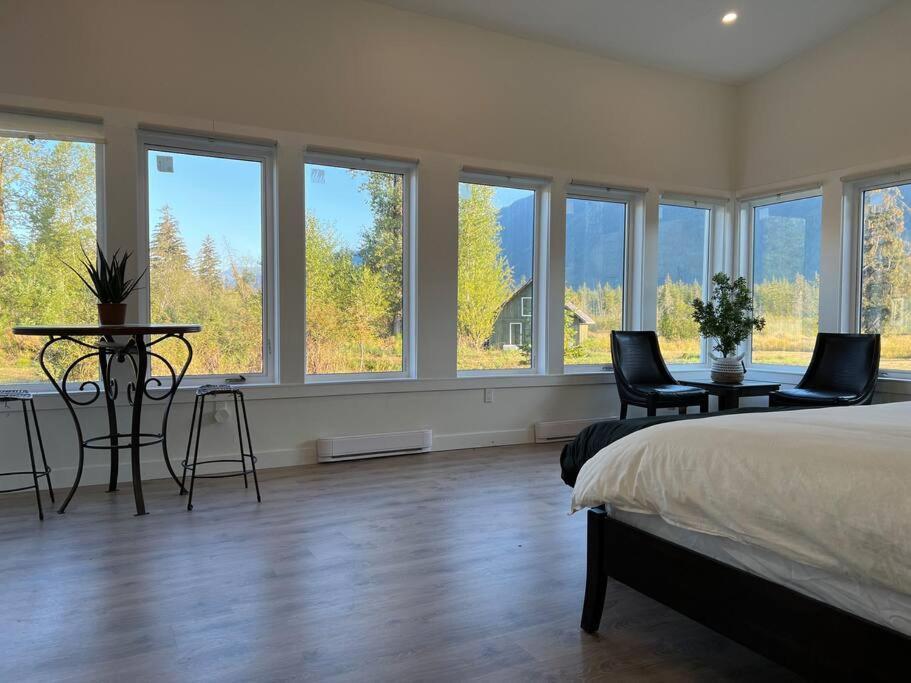 Country Home, Sleeps 6 Pets Friendly Port Alberni Exterior foto